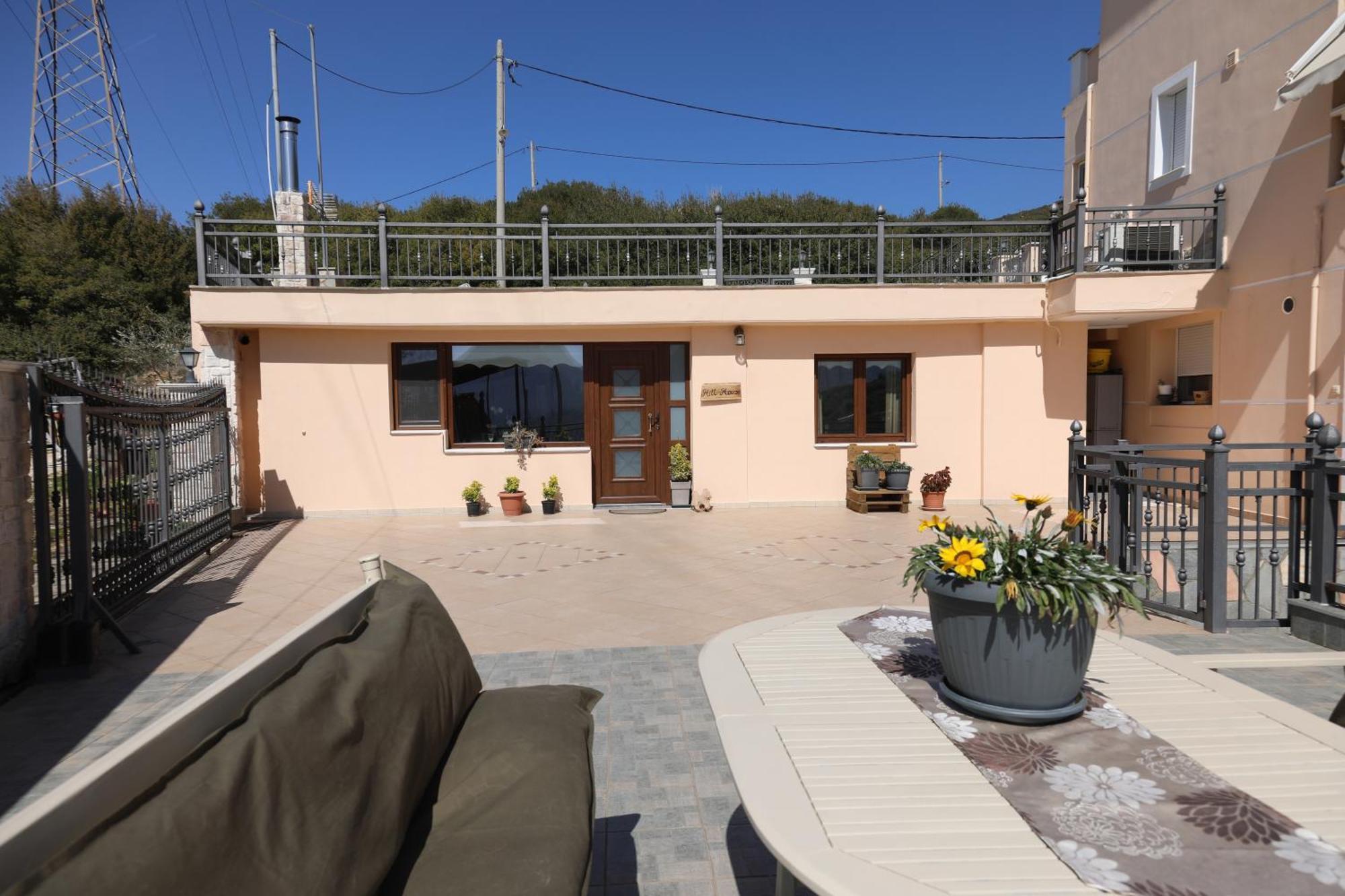 Hill House Apartment Kavala Bagian luar foto