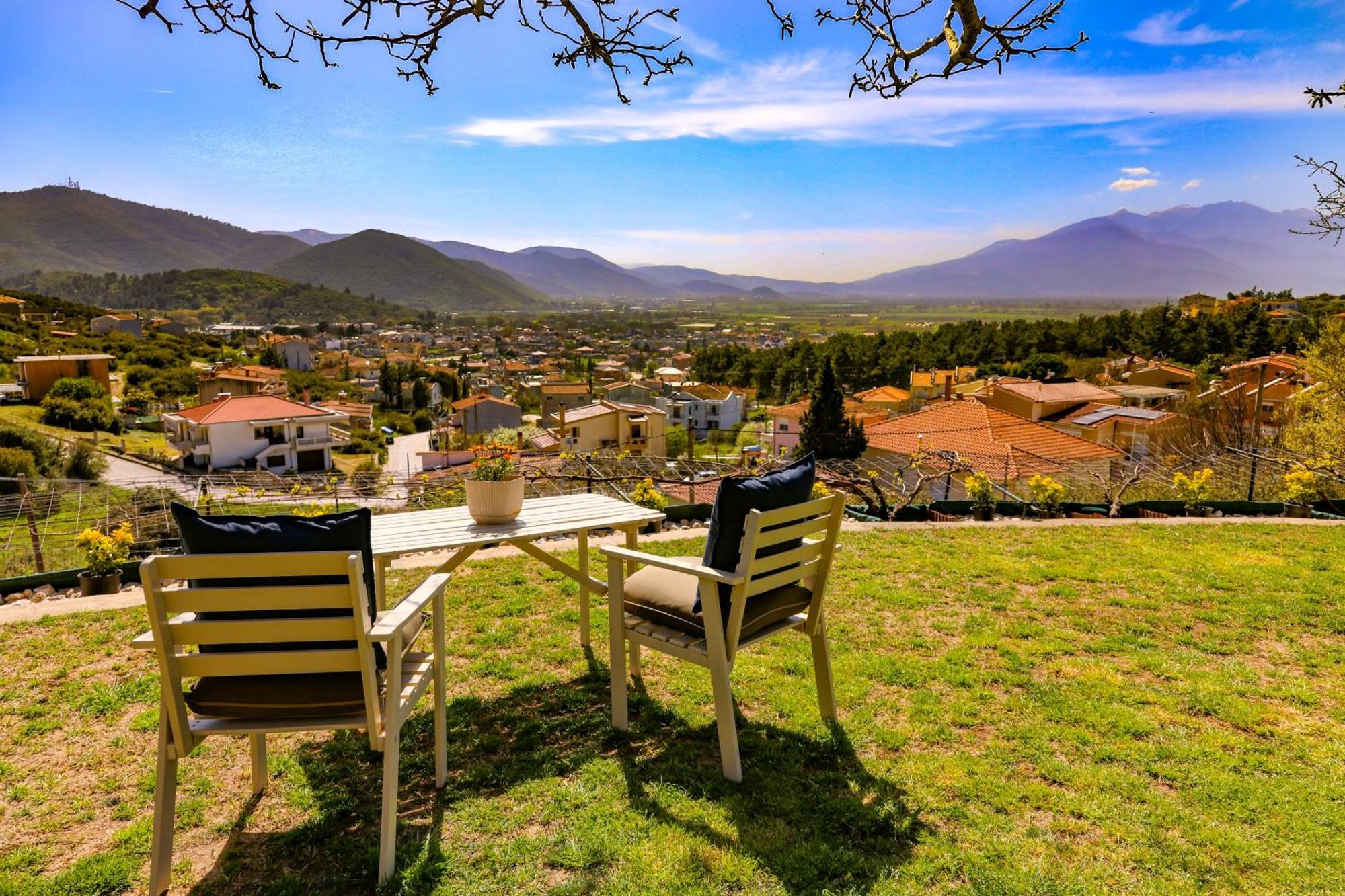 Hill House Apartment Kavala Bagian luar foto