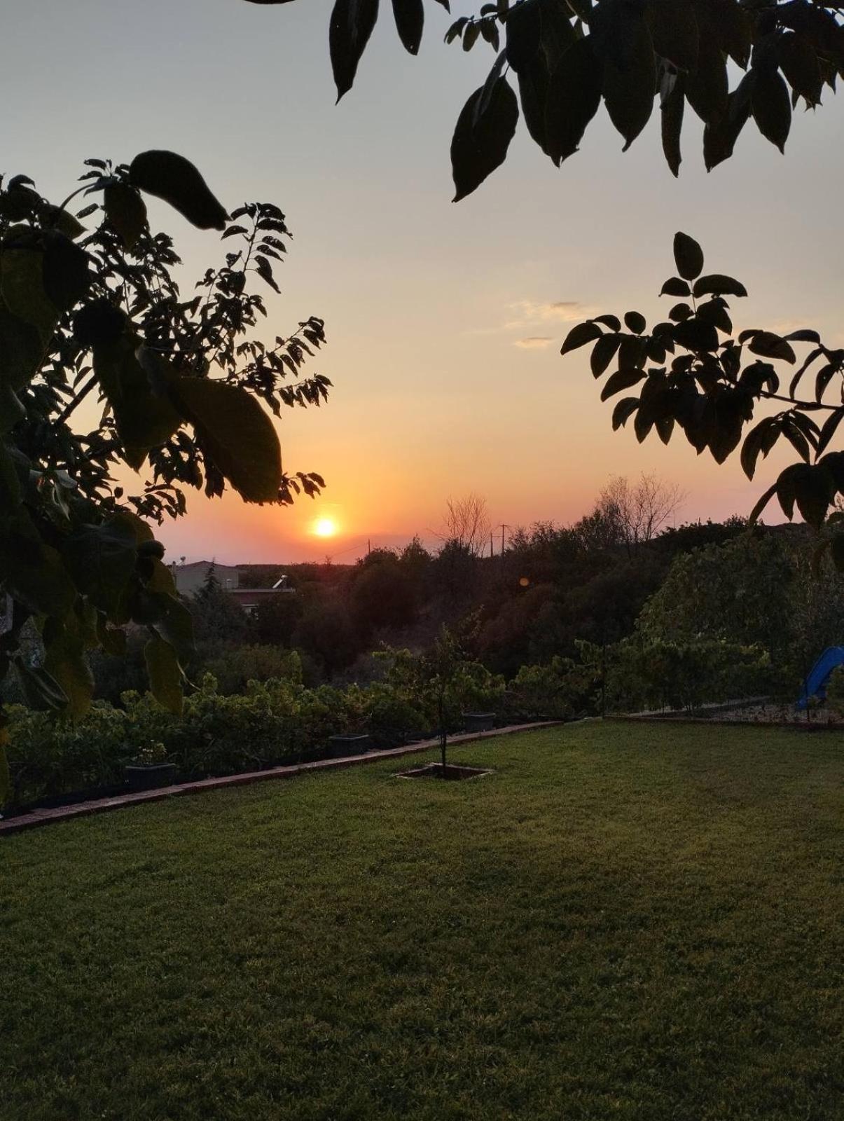 Hill House Apartment Kavala Bagian luar foto